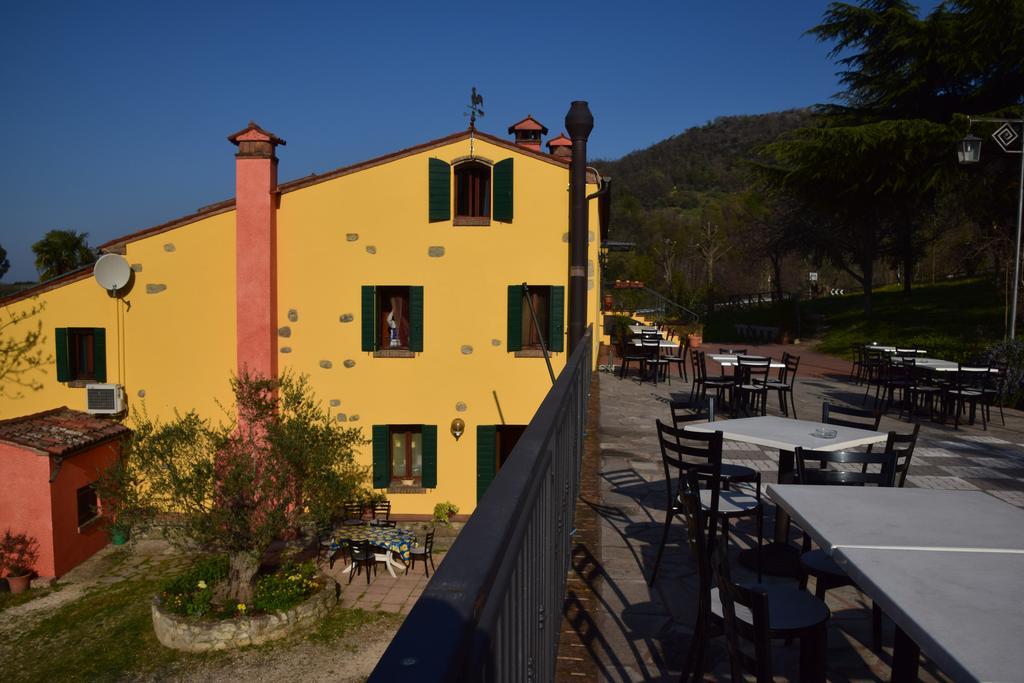 Agriturismo Podere Villa Alessi Cinto Euganeo Exterior photo